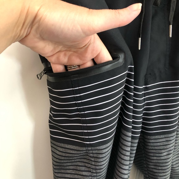 Bench men’s board shorts - Picture 7 of 14